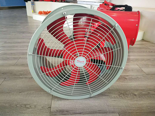 �S��ʽ�L(f��ng)�C(j��)